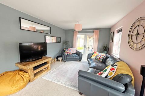 4 bedroom detached house for sale, Wallaces Yard, Alford, Lincolnshire, LN13 9DD