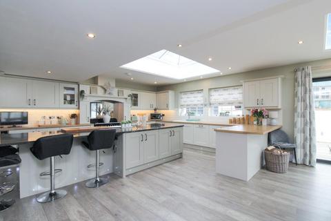 5 bedroom detached house for sale, Church Wynd, Burneston, North Yorkshire