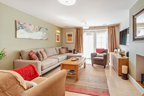 1 Helena Road, Windsor, SL4 1JN