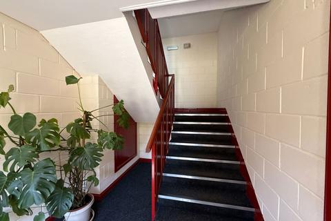 3 bedroom flat for sale, 7 Riverside Court, Island Bank Road, Inverness, IV2 4XB