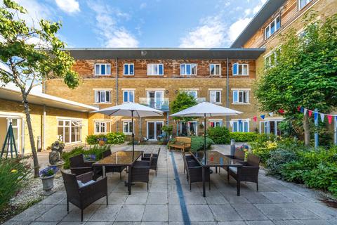 2 bedroom apartment for sale, Pilley Lane, Gloucestershire GL53
