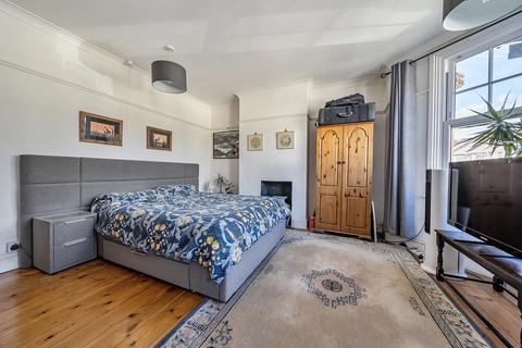 16 Clift Road, Bristol, BS3 1RZ