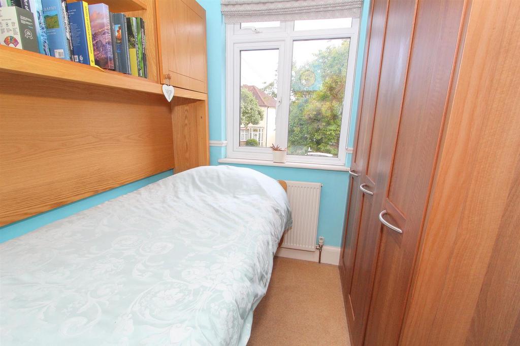 Bed 3.jpg