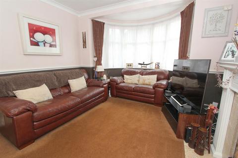 26 The Chase, Wallington, SM6 8LY