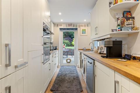 3 bedroom end of terrace house for sale, The Avenue, Grayshott, Hindhead, Hampshire