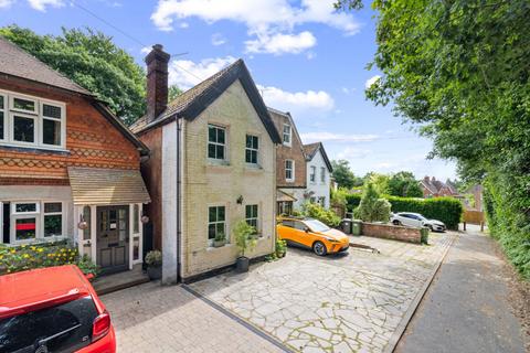 undefined, The Avenue, Grayshott, Hindhead, Hampshire