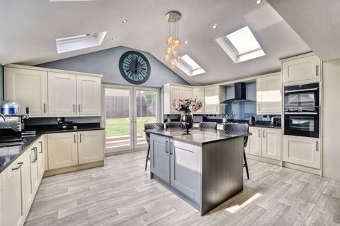 5 Layfield Lane, Cleator Moor, CA25 5HN