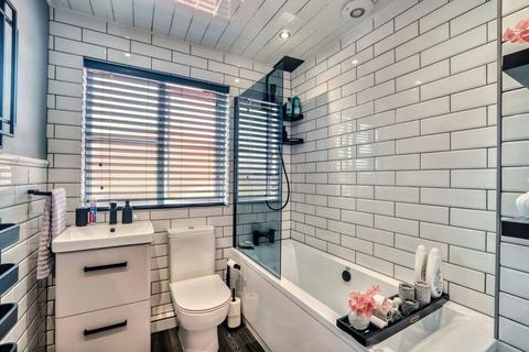 5 Layfield Lane, Cleator Moor, CA25 5HN