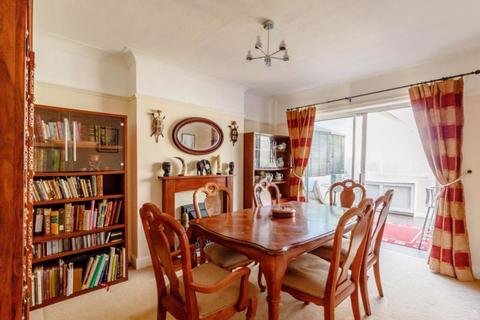 undefined, Cleveland Gardens, London NW2