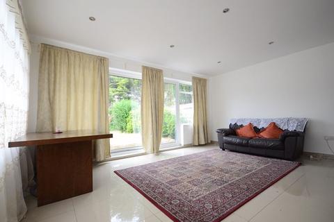 2 bedroom detached bungalow for sale, Craigmoor Avenue, Bournemouth BH8
