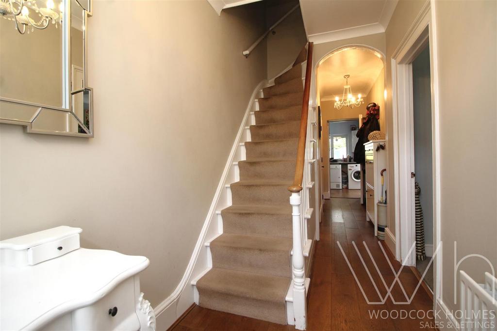 Hallway .JPG