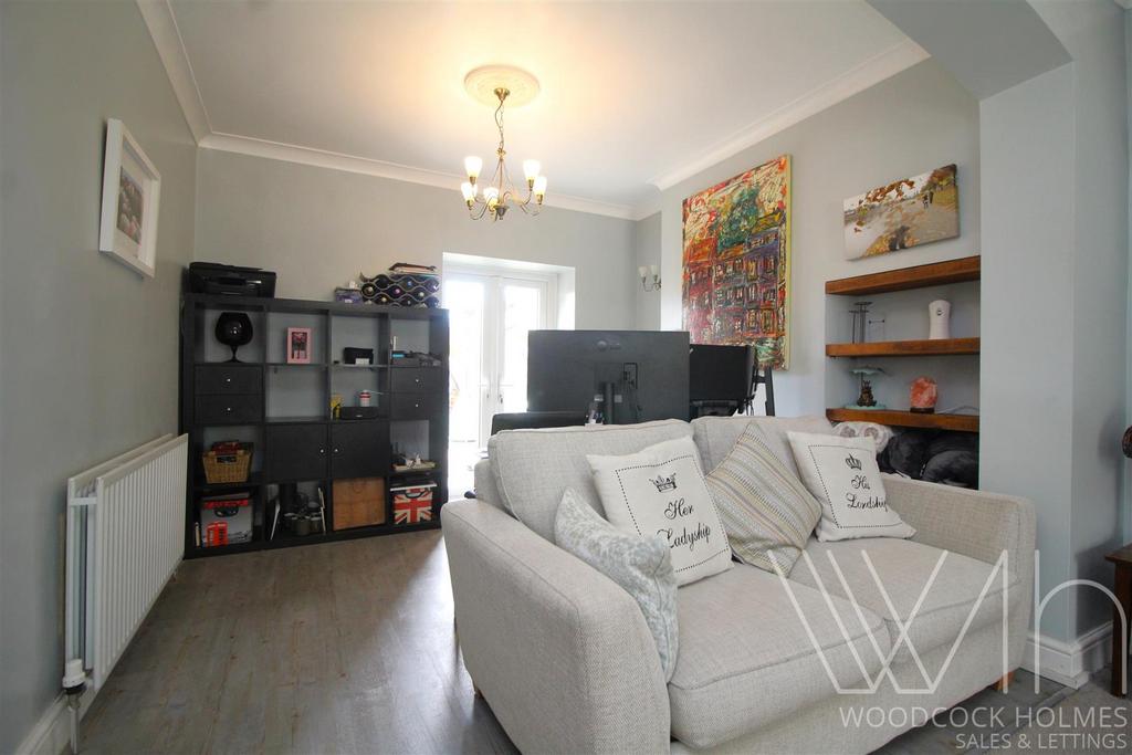 Sitting room 2.JPG