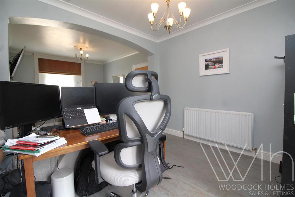 Sitting room 1.JPG