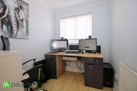 20 Isabel Gate, Cheshunt, Waltham Cross, EN8 0XL