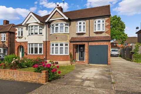4 bedroom semi-detached house for sale, Vale Road, Worcester Park
