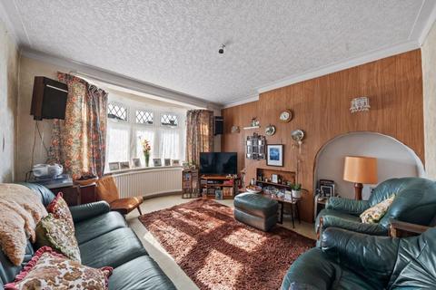 4 bedroom semi-detached house for sale, Vale Road, Worcester Park