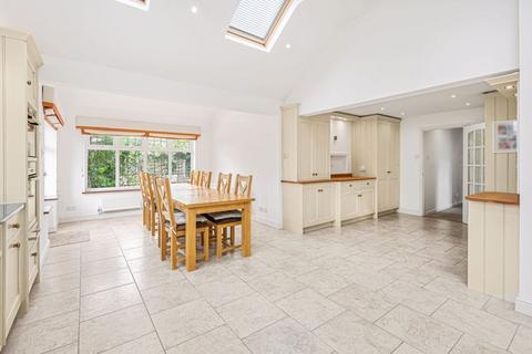 5 bedroom detached bungalow for sale, New Road, Aston Clinton