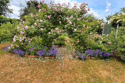 undefined, Oxstalls Lane, Longlevens, GL2