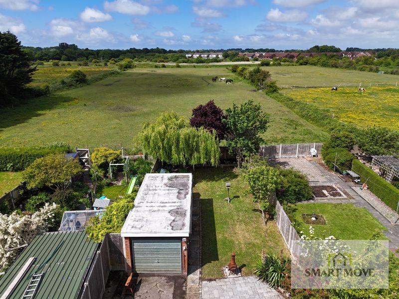 Rear Garden &...