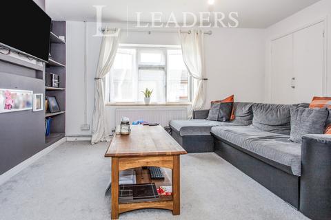 1 bedroom apartment to rent, Carlton Way, CB4