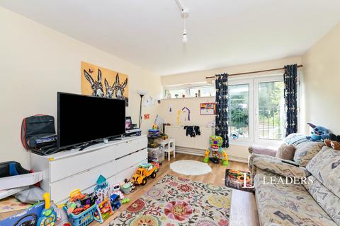 2 bedroom flat to rent, Morley Grove