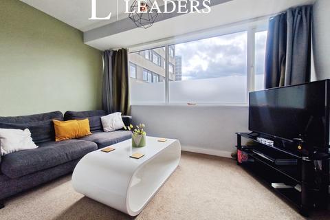 2 bedroom flat to rent, Queens Moat House, St. Edwards Way, Romford, RM1