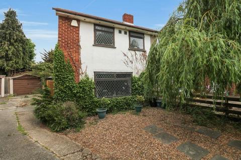 4 Field Close, Harlington, Hayes, UB3 5ND