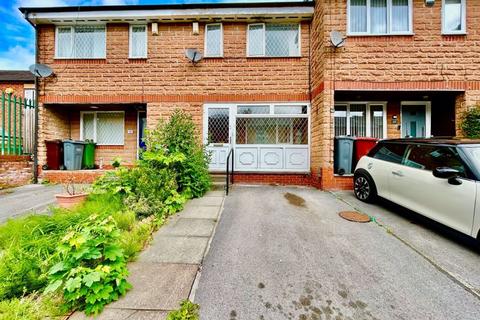 3 bedroom terraced house to rent, Lawson Street, Manchester
