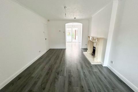 3 bedroom terraced house to rent, Lawson Street, Manchester