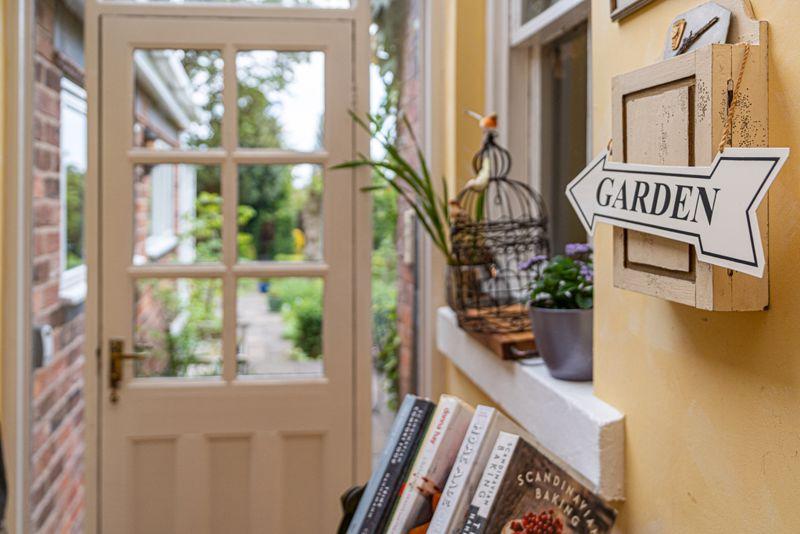 To the garden