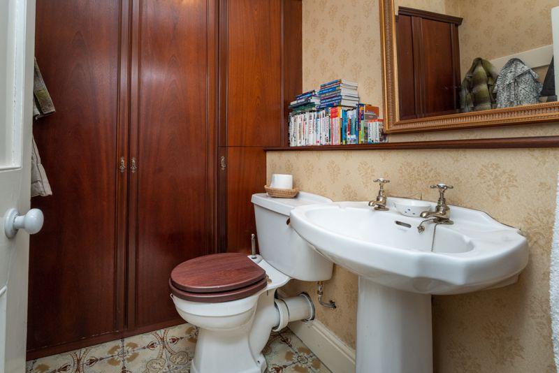 Guest cloakroom