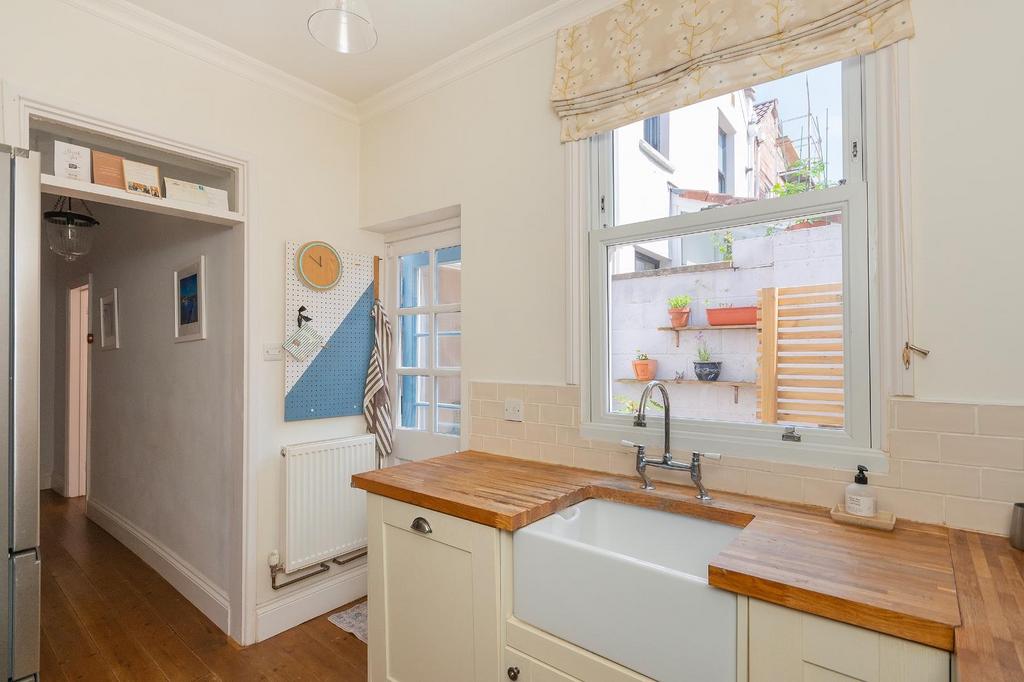 1 I1 RSE - Kitchen A.jpg