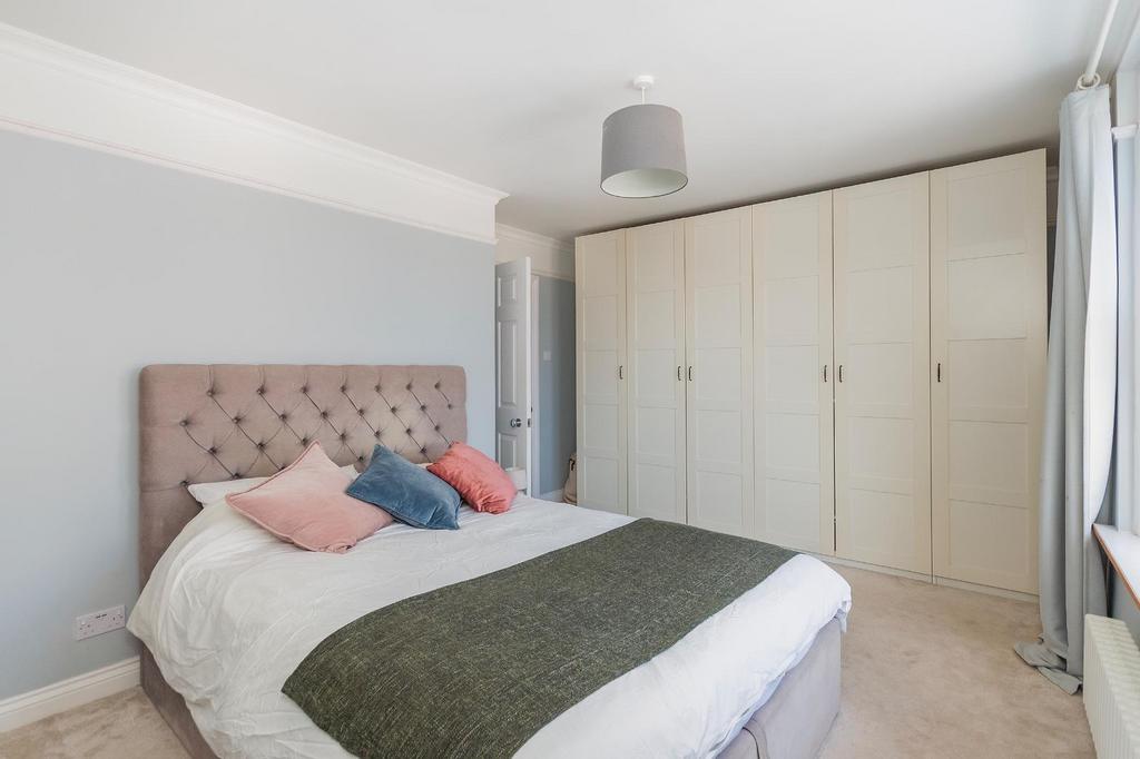 1 I1 RSE - Bedroom A.jpg