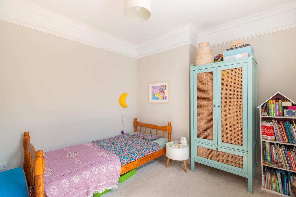 1 I1 RSE - Bedroom F.jpg