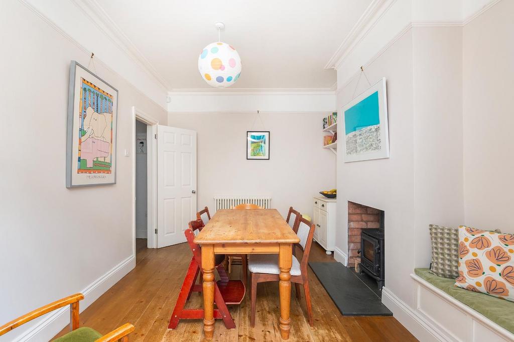 1 I1 RSE - Dining Room A.jpg