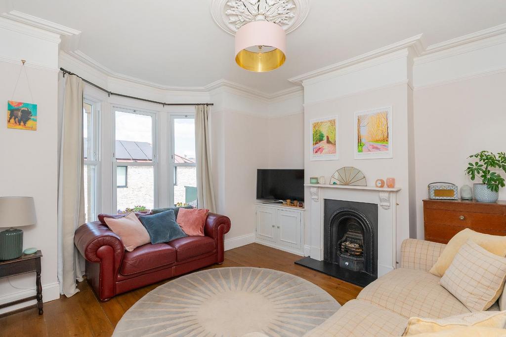 1 I1 RSE - Living Room C.jpg