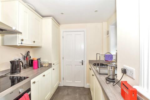 104 Priory Road, Tonbridge, TN9 2BP