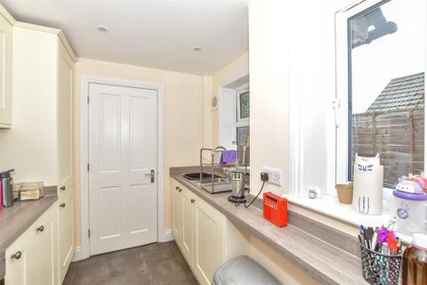 104 Priory Road, Tonbridge, TN9 2BP