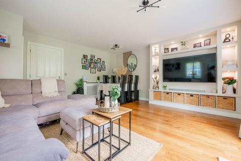 83 Cheapside West, Rayleigh, SS6 9JN