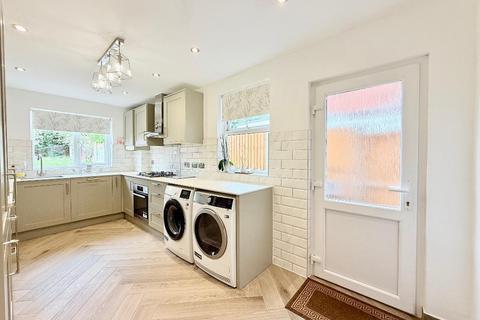 undefined, Oakley Road, Challney, Luton, Bedfordshire, LU4 9QD