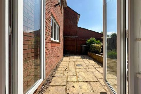 38 Azalea Drive, Trowbridge, BA14 9GG