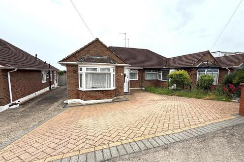 3 bedroom semi-detached bungalow for sale, Sundon Park, Luton LU3