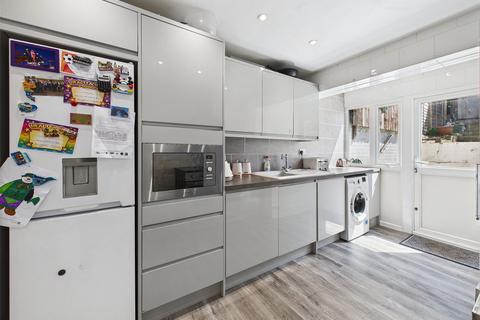 96 Queens Avenue, Ilfracombe, EX34 9LS