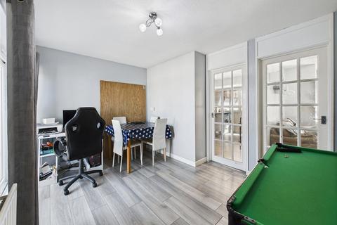 96 Queens Avenue, Ilfracombe, EX34 9LS