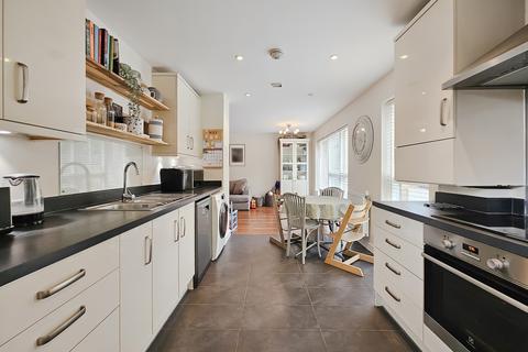 2 bedroom flat for sale, Trumpington, Cambridge CB2