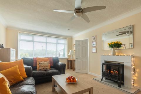 2 bedroom bungalow for sale, Deanwood Crescent, Allerton, Bradford, West Yorkshire, BD15