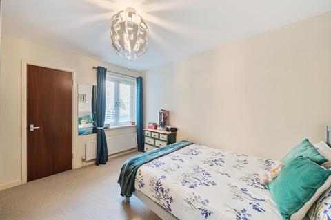 2 Blossom Road, Caversham, Reading, RG4 7AZ
