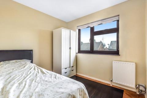 2 Caddis Close, Stanmore, HA7 3TL
