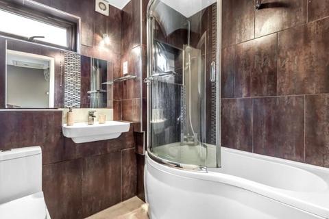 2 Caddis Close, Stanmore, HA7 3TL