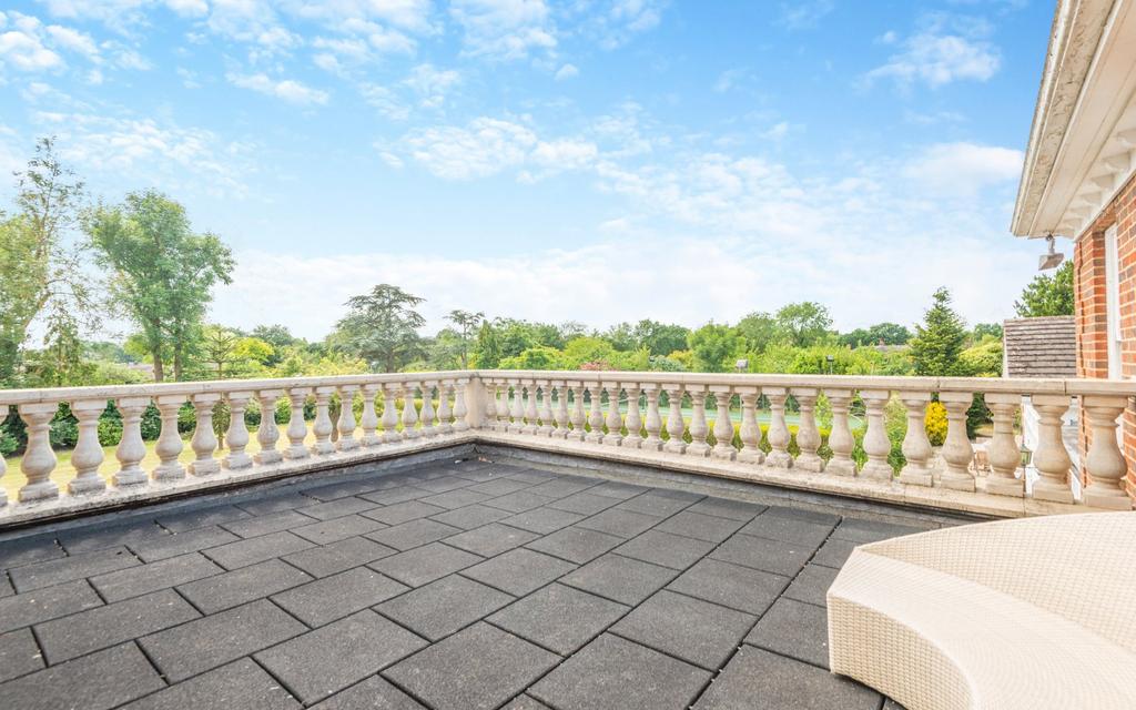 Rooftop Balcony